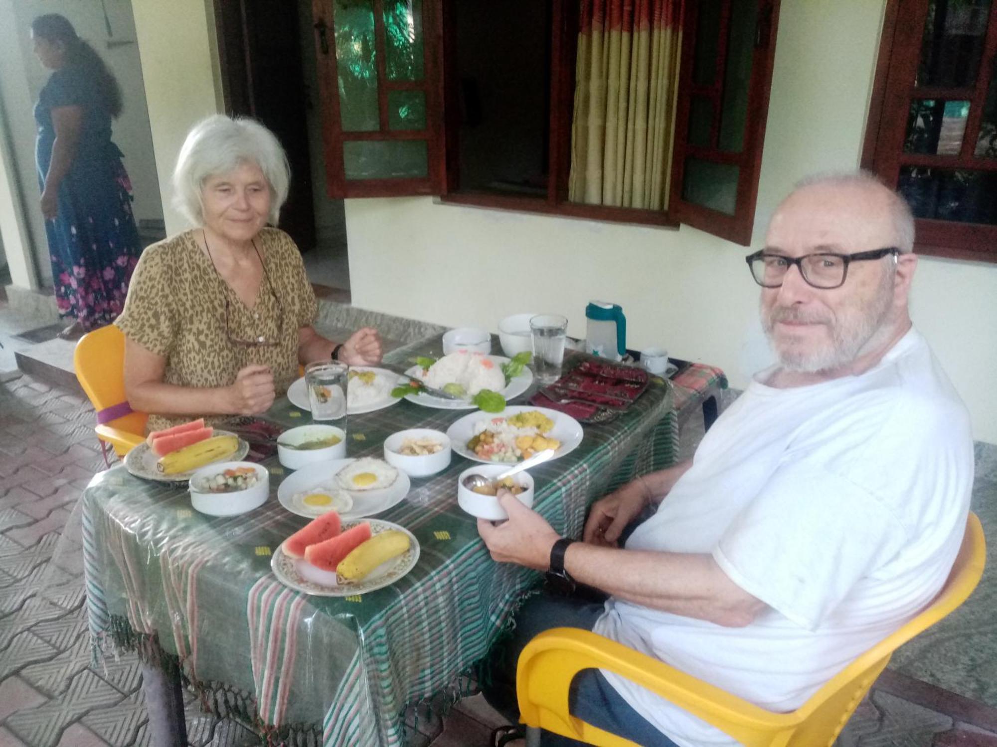 Dinimuthu Rest Inn Wellawaya Luaran gambar